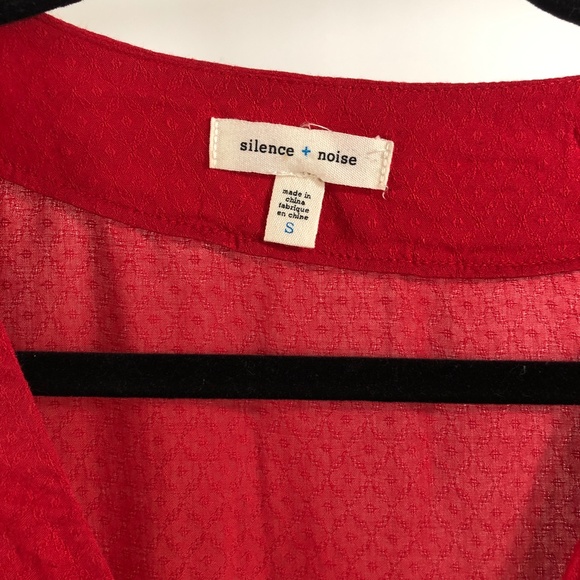 Red Silence + Noise Blouse - Picture 4 of 4